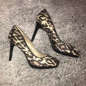 Sparkly Leopard Print Pumps